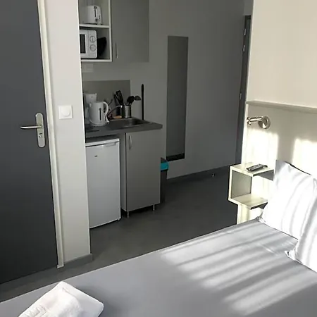 Lejlighedshotel Smart Republique 3*