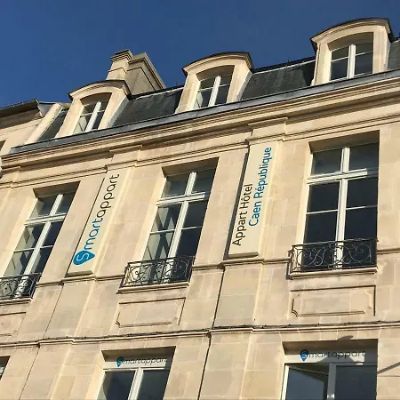 Smart Republique Aparthotel 2*