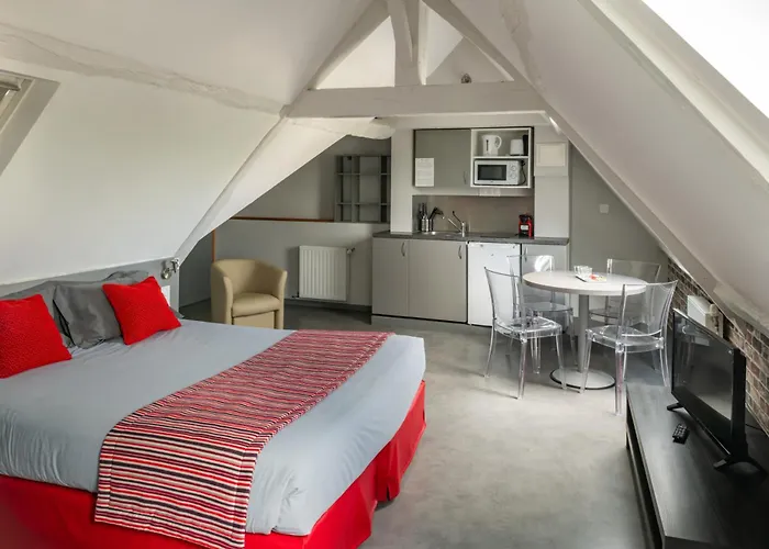 Smart Republique Апарт-готель Кан